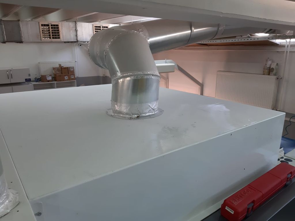 MAN ROLAND -R 704 3B