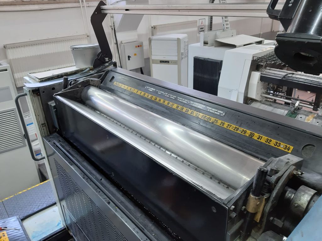 MAN ROLAND -R 704 3B