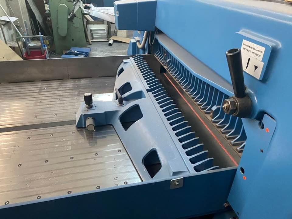 115 cm Schneider Kesim makinası