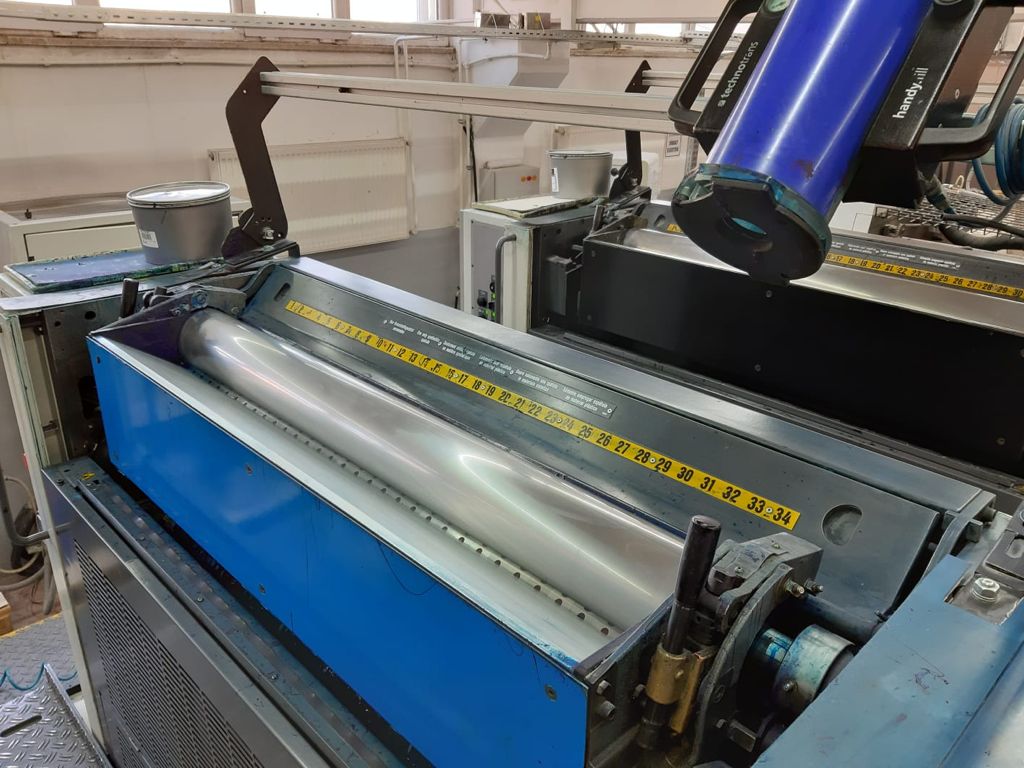 MAN ROLAND -R 704 3B