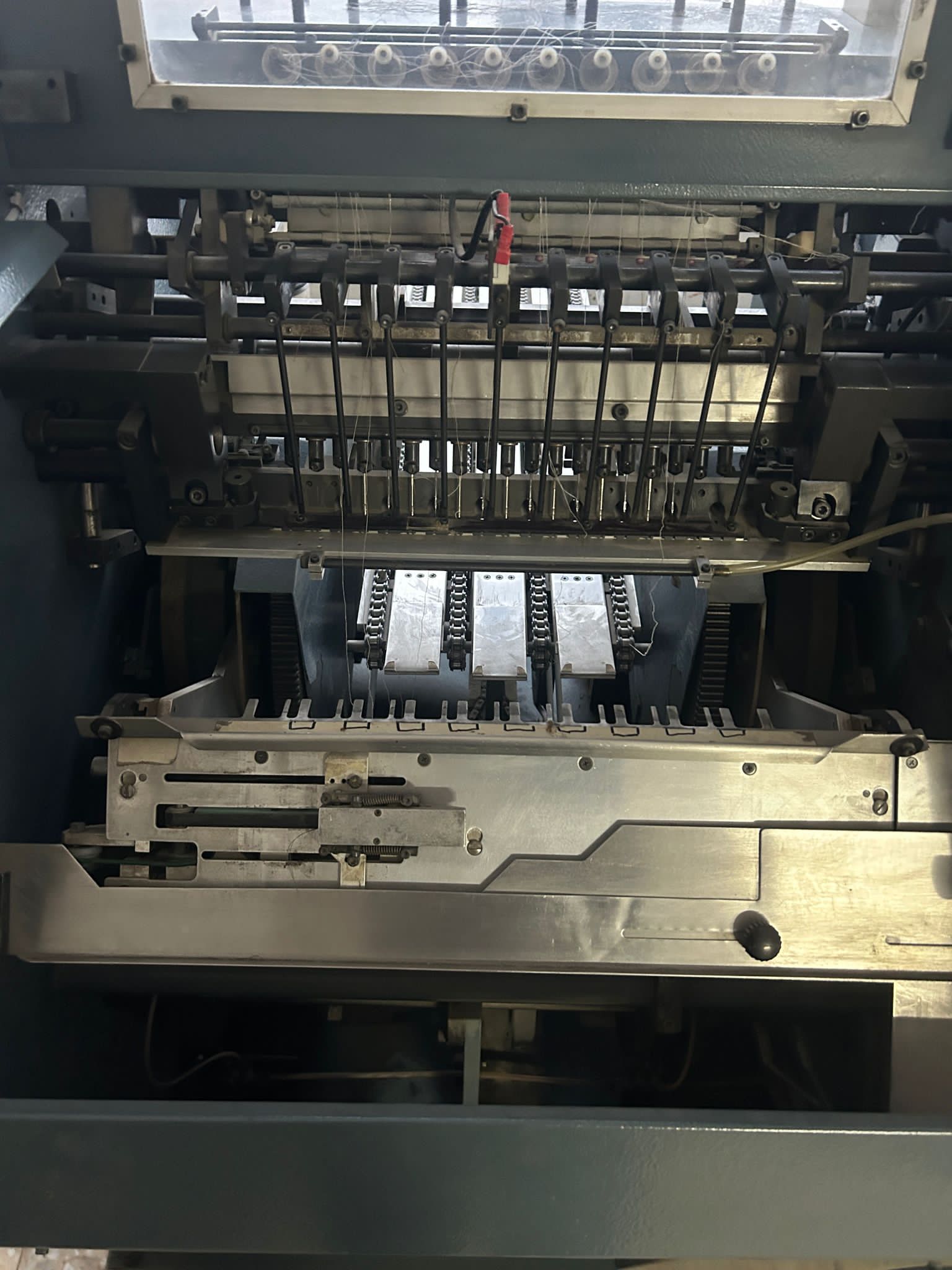 1987 Model Aster American Thread Sewing Machine