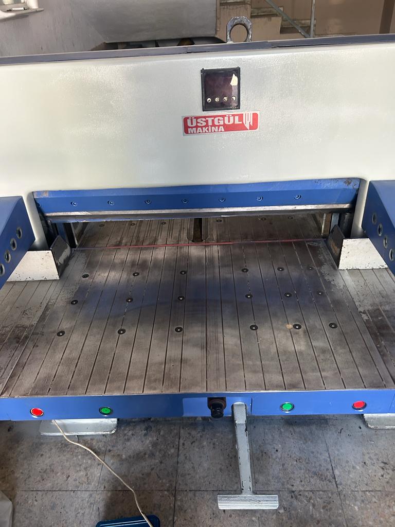 85 Cm Üstgül Giyotin Dijital Metre - Hava Tabla - Fotosel-Hidrolik 2000 Model 