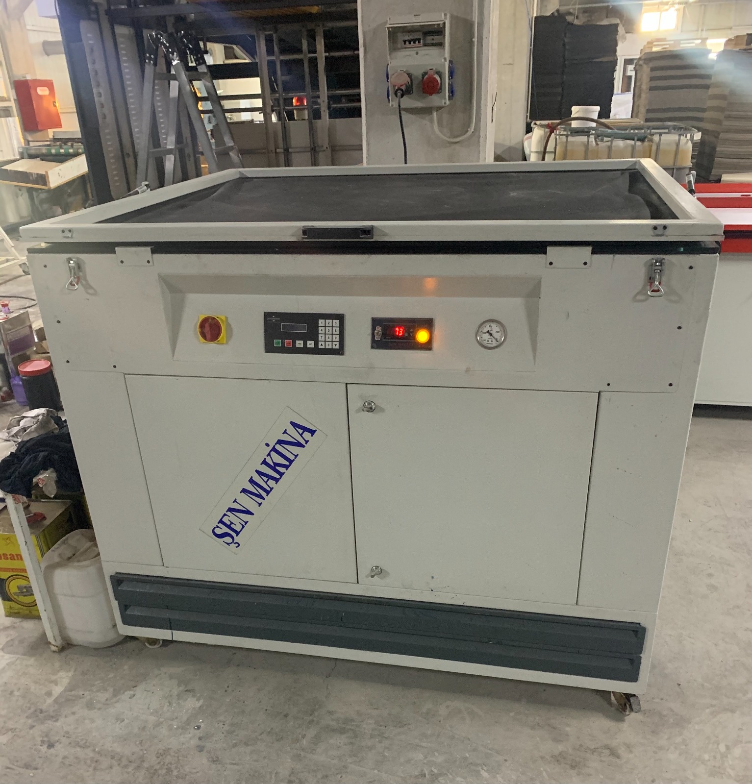 Jinbao Automatic Screen Press - Full Otomatic Uv Embossing And Local Lak Machine With Exposure And Opening Machine